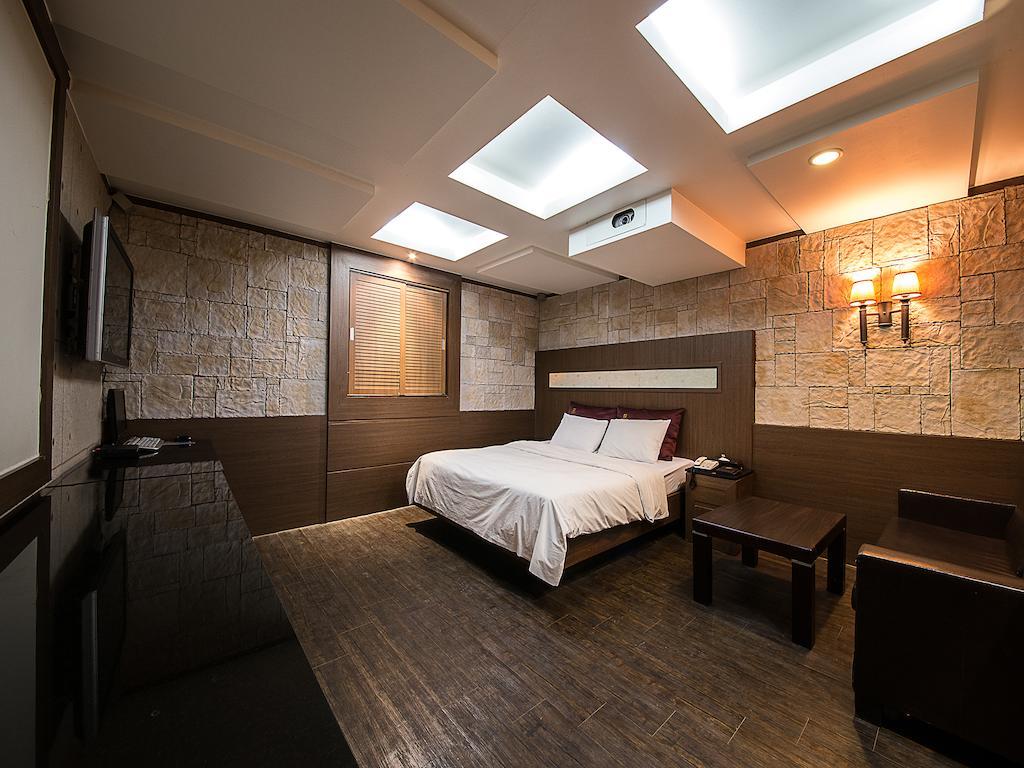 Hotel Valentine Gwangmyeong Room photo